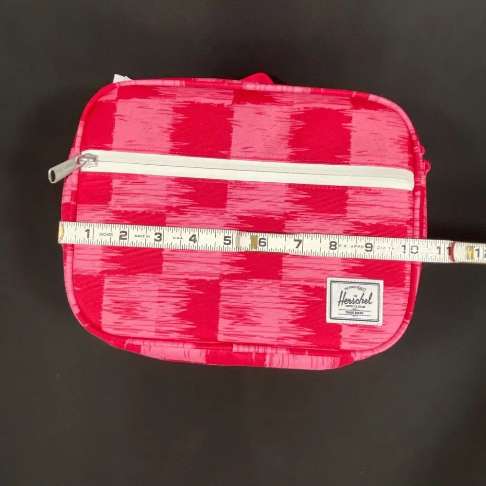 Herschel Supply Company Pop Quiz Lunch Box Little Herschel Pink/Raspberry